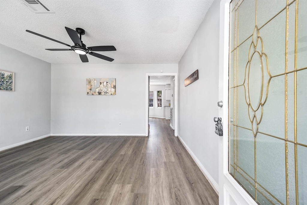 9014 Landwood Drive - Photo 6