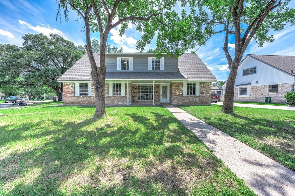 9014 Landwood Drive - Photo 0