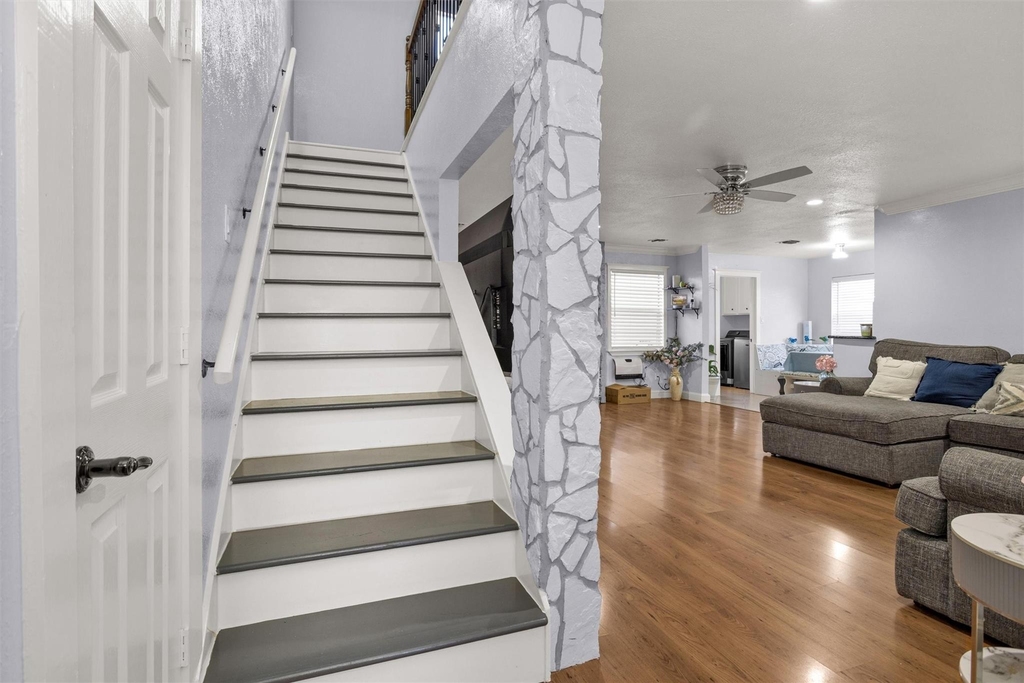 15010 Falling Creek Drive - Photo 11