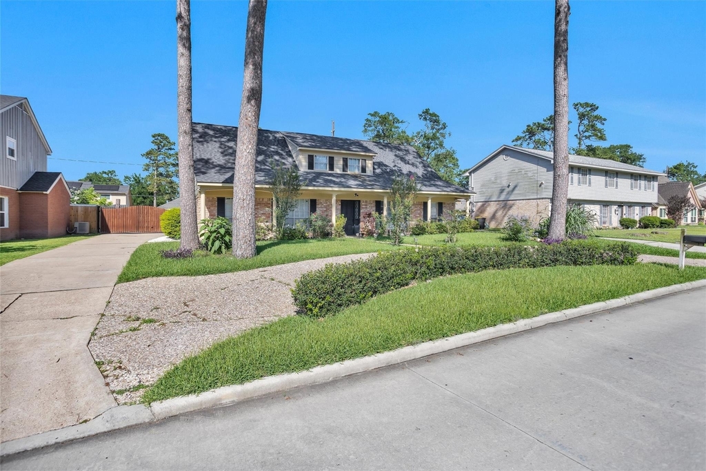 15010 Falling Creek Drive - Photo 2
