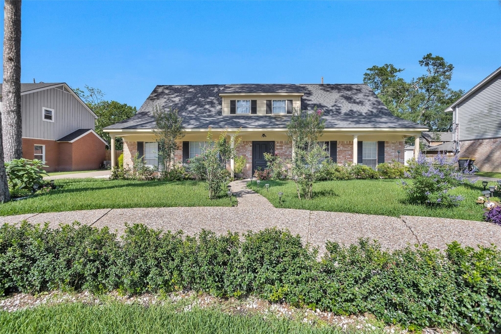 15010 Falling Creek Drive - Photo 1