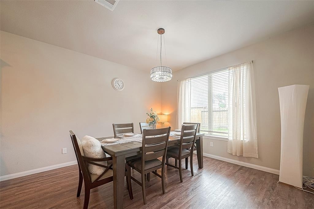 21029 Crinet Sq St - Photo 15