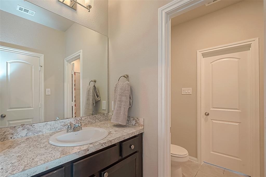 21029 Crinet Sq St - Photo 29