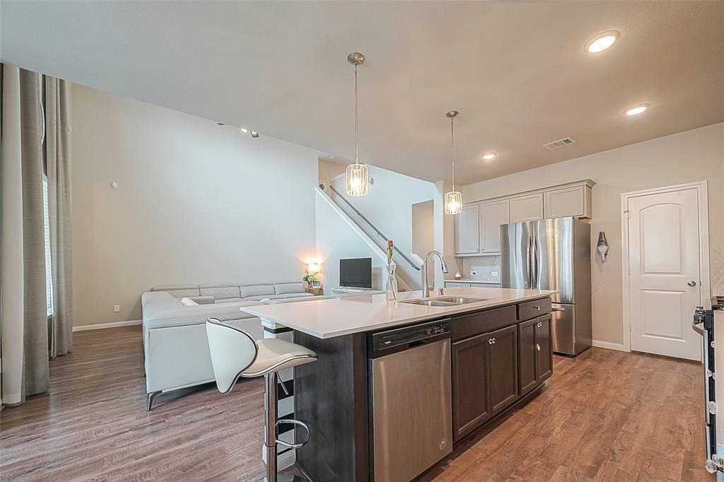 21029 Crinet Sq St - Photo 14