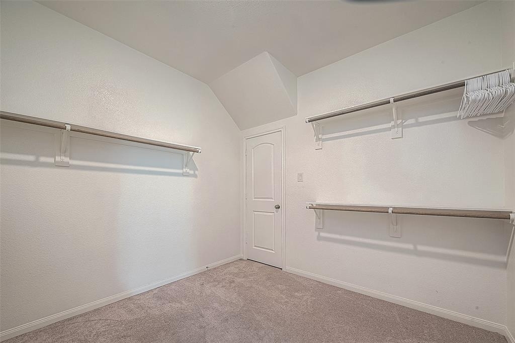 21029 Crinet Sq St - Photo 38