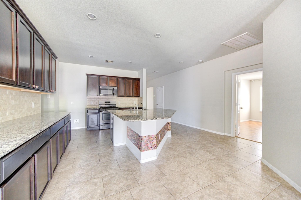 29222 Dunns Creek Court - Photo 12