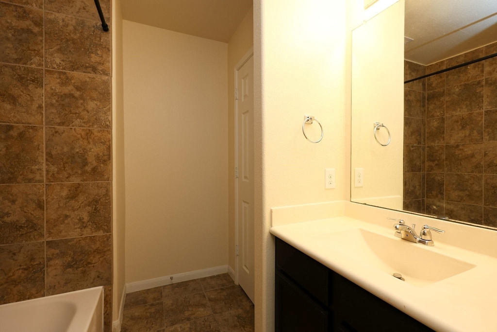 4155 Falvel Cove Drive - Photo 6