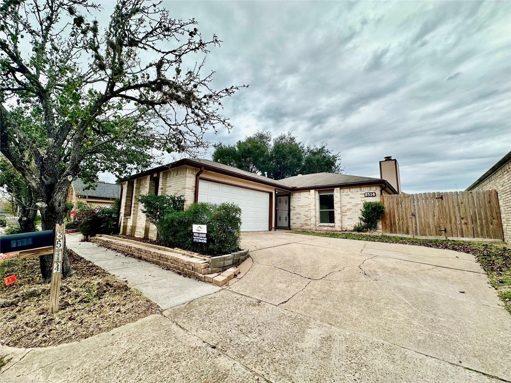 8514 Fawn Terrace Drive - Photo 0
