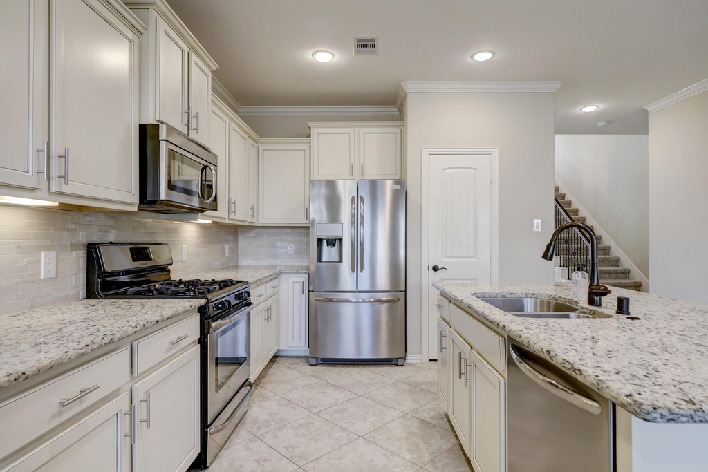 31710 Chapel Rock Lane - Photo 4