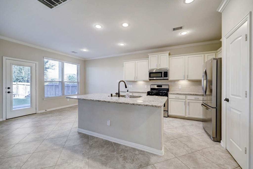 31710 Chapel Rock Lane - Photo 8