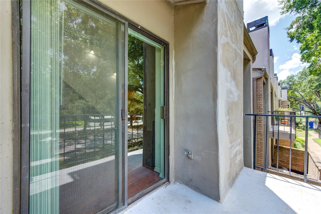 10811 Richmond Avenue - Photo 24