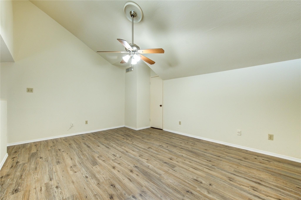 10811 Richmond Avenue - Photo 20