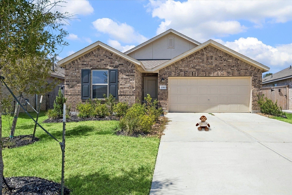 21583 Casavatore Dr - Photo 0
