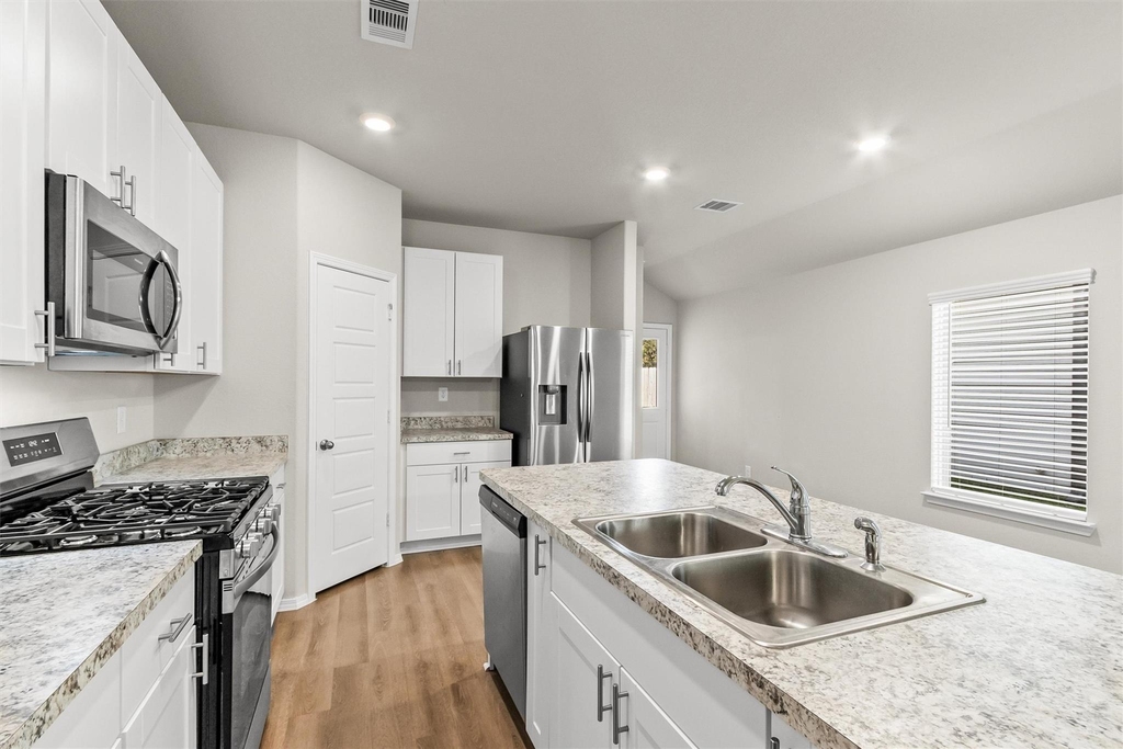 2637 Shady Cedar Court - Photo 10