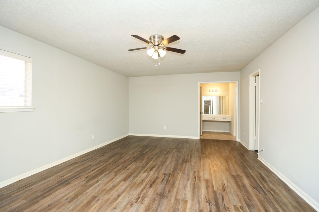 815 Park Meadow Drive - Photo 21