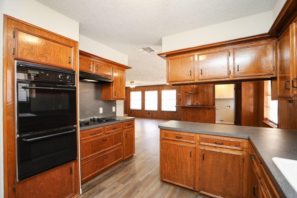 815 Park Meadow Drive - Photo 12