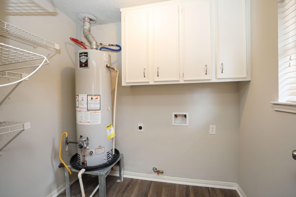 815 Park Meadow Drive - Photo 14