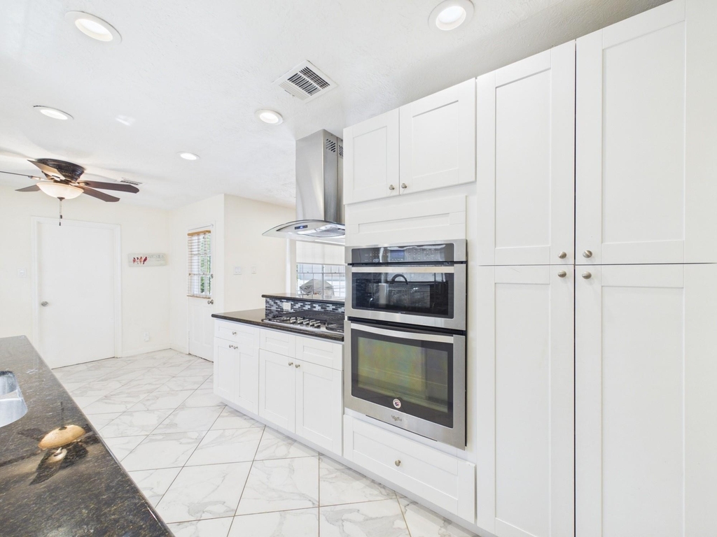 12842 Westmere Drive - Photo 6