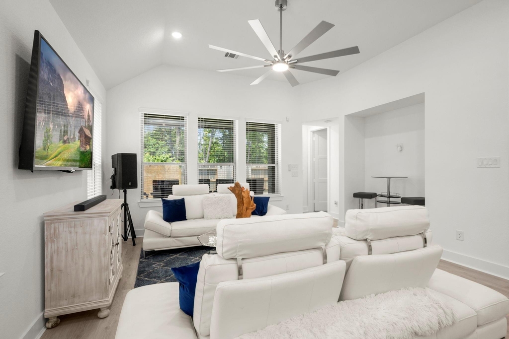 13035 Wandering Ridge Lane - Photo 6