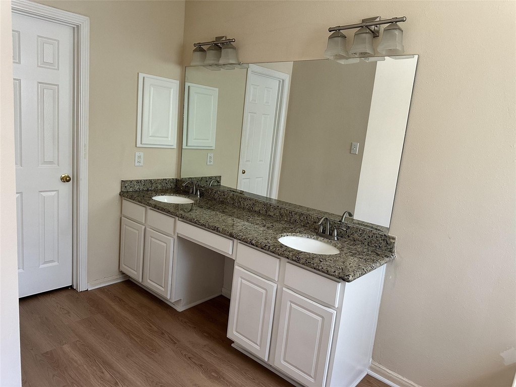 1138 Evandale Lane - Photo 16