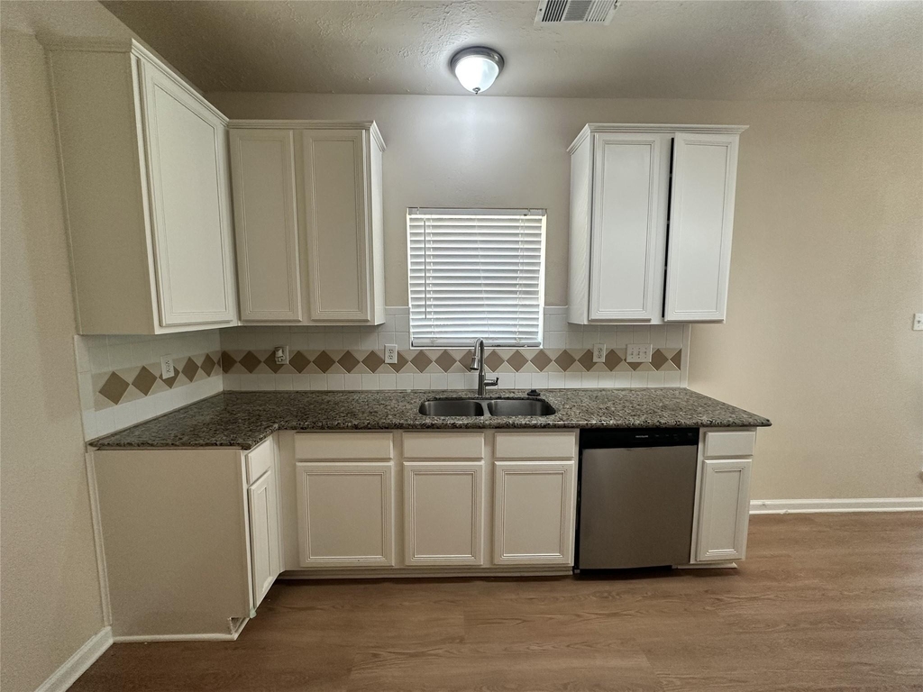 1138 Evandale Lane - Photo 9