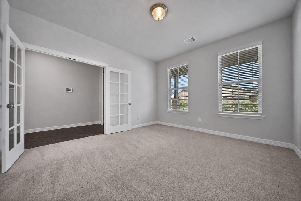 331 Silver Carp Trail - Photo 4