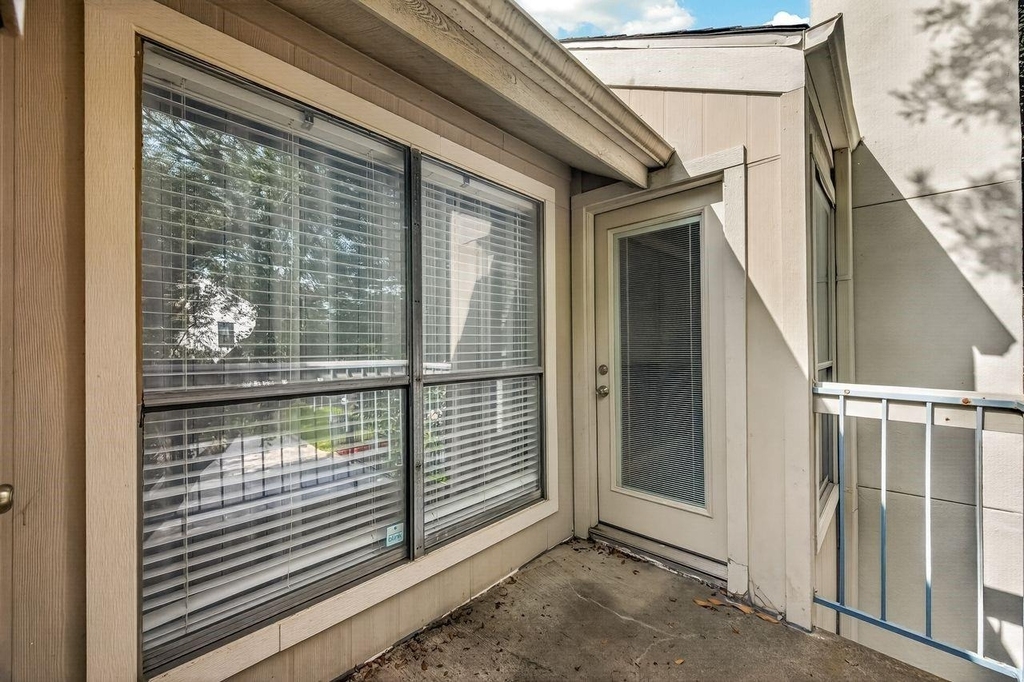 7900 N Stadium Drive - Photo 21