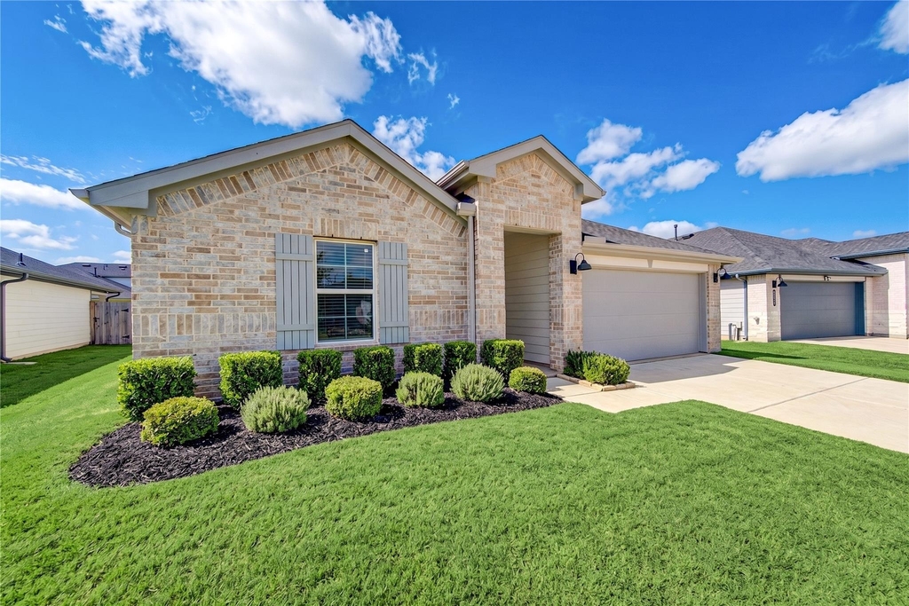 31727 Hallington Hill Lane - Photo 1