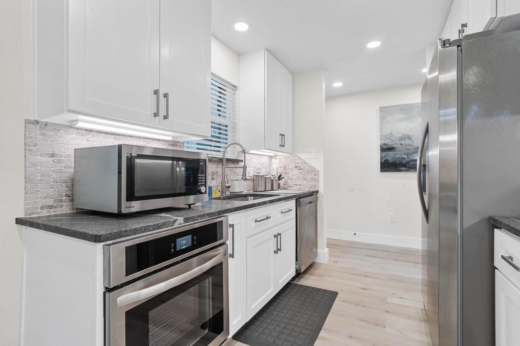 3138 Sunbeam Street - Photo 16
