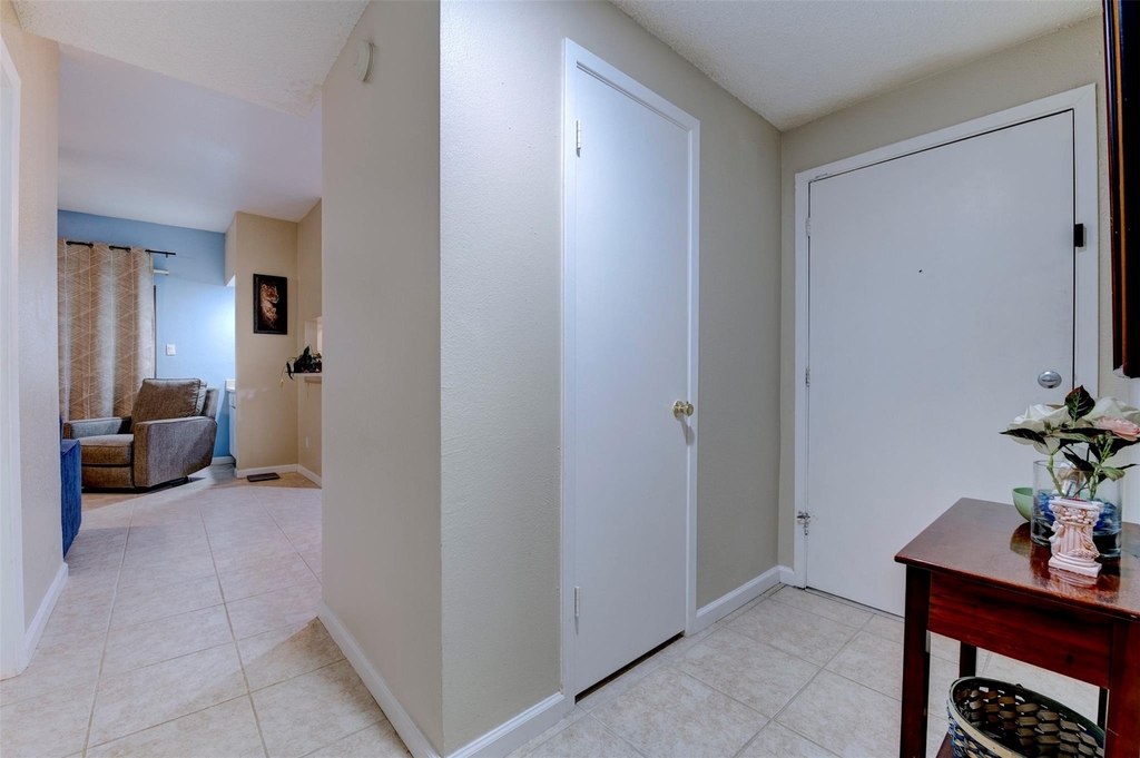 2300 Augusta Drive - Photo 2