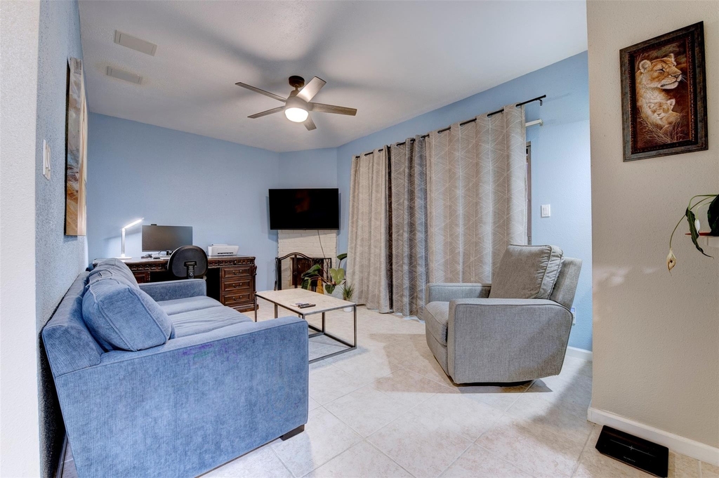 2300 Augusta Drive - Photo 3