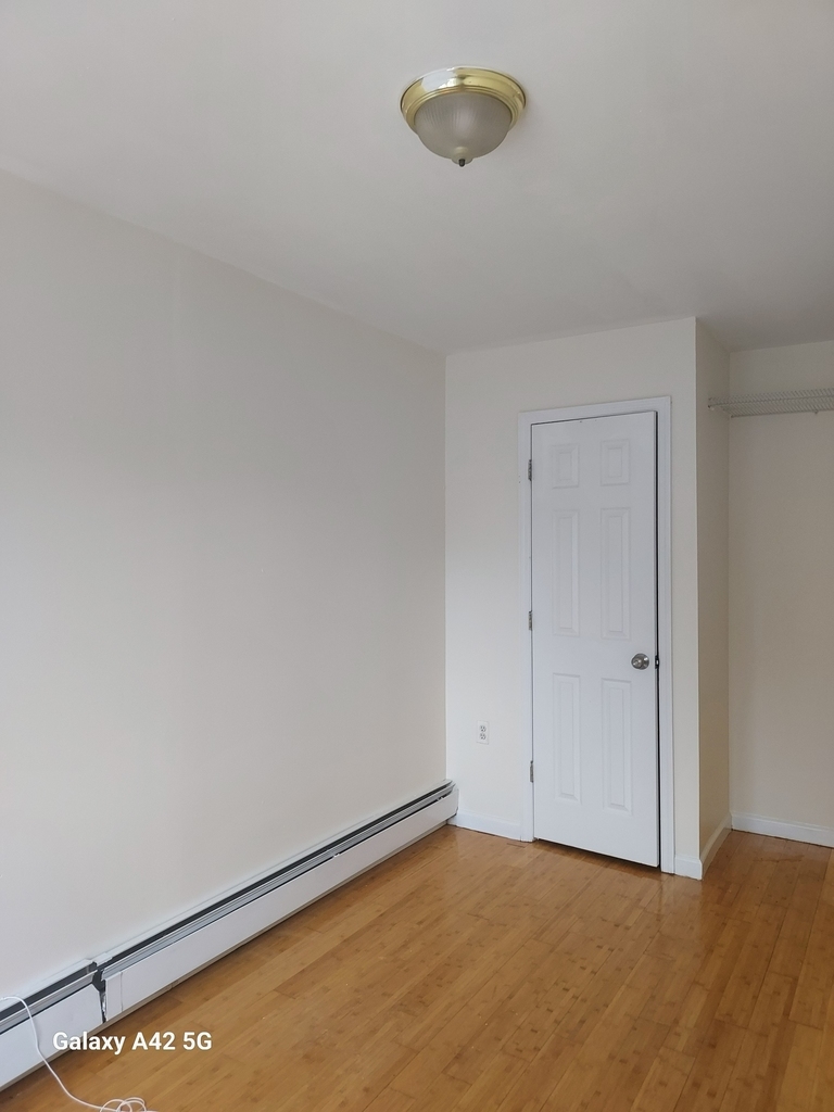 Midwood Street - Photo 1