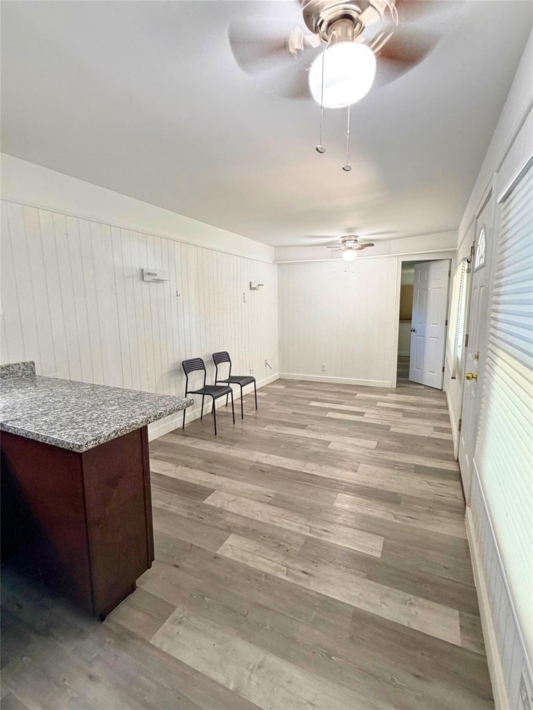 310 E Jack Street - Photo 12