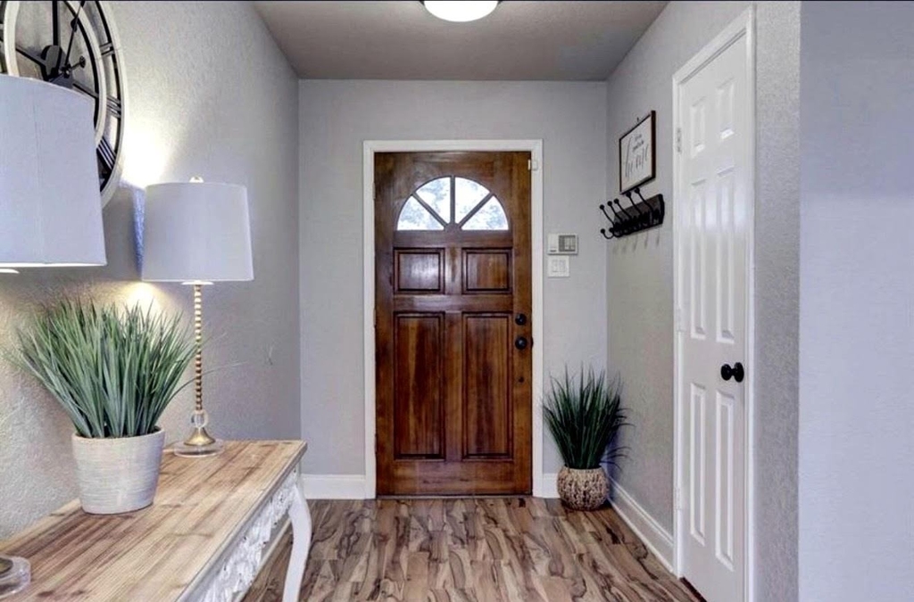 4508 Stonebridge Drive - Photo 2