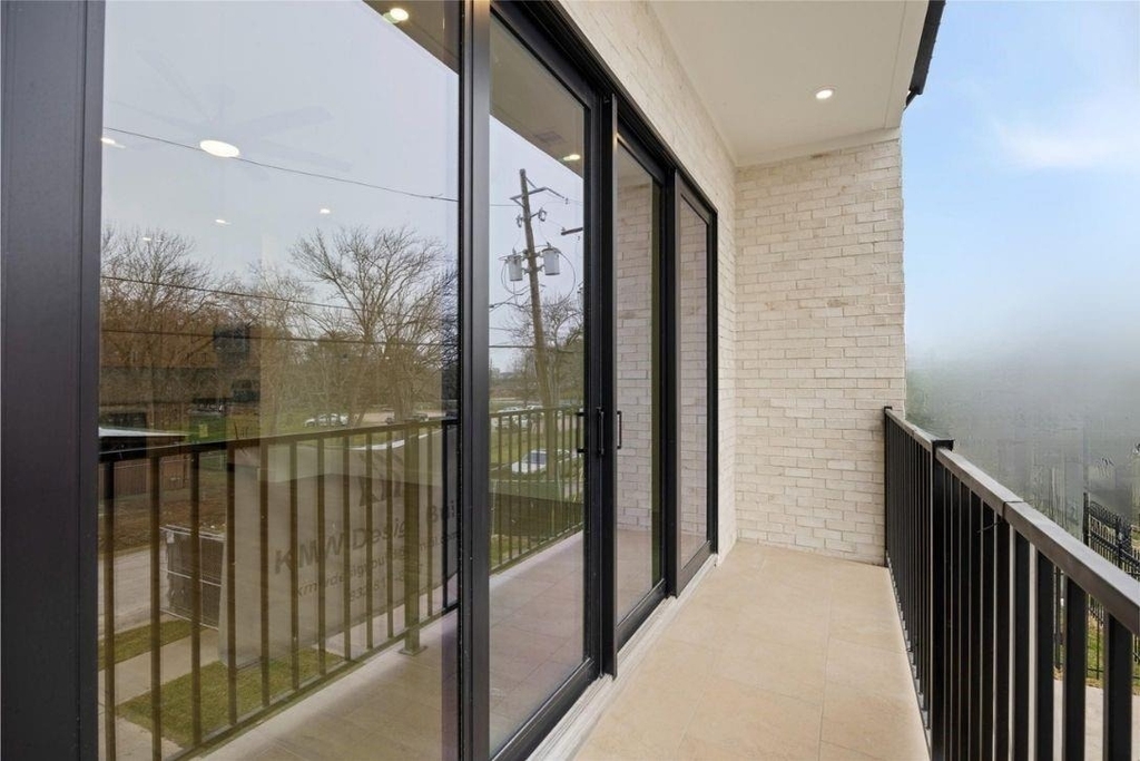 6332 Sidney Street - Photo 9