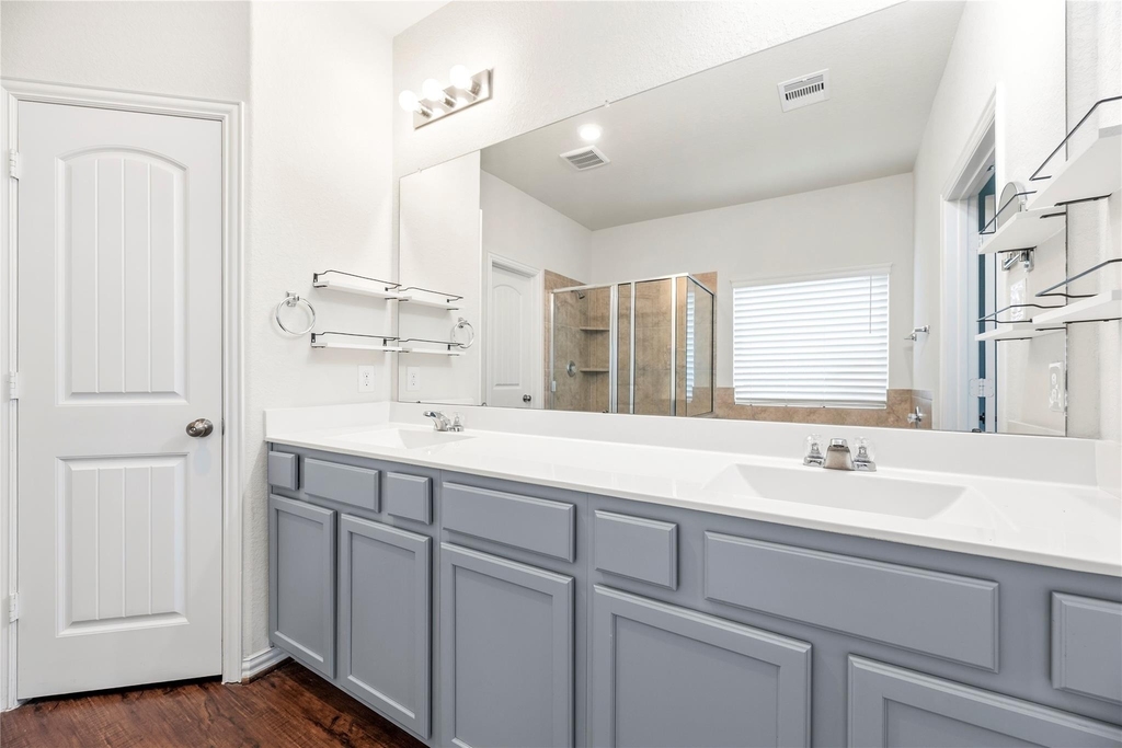 6418 Shadowbrook Hollow Trail - Photo 7