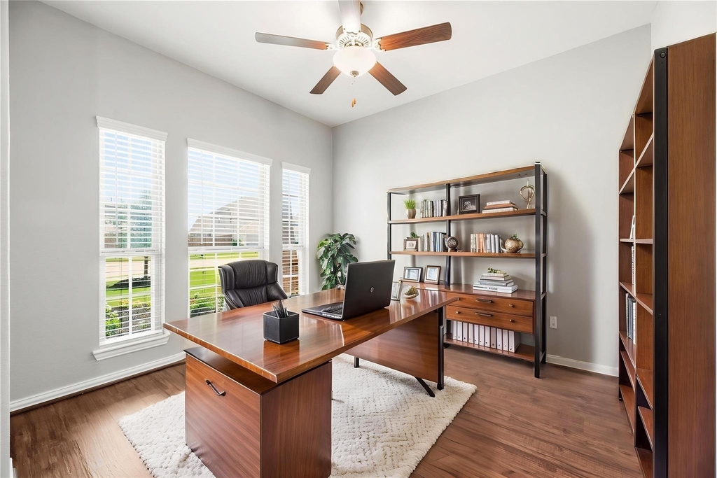 6418 Shadowbrook Hollow Trail - Photo 5