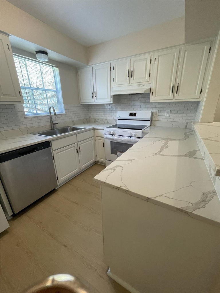 864 A Wax Myrtle Lane - Photo 13