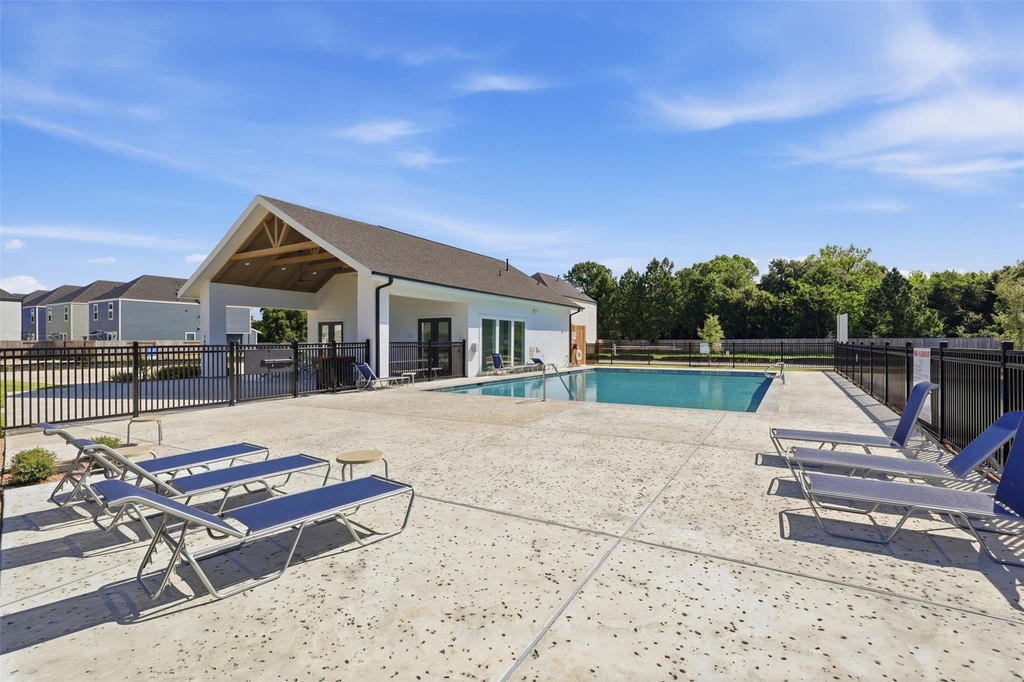 7720 Inwood Grove Lane - Photo 1