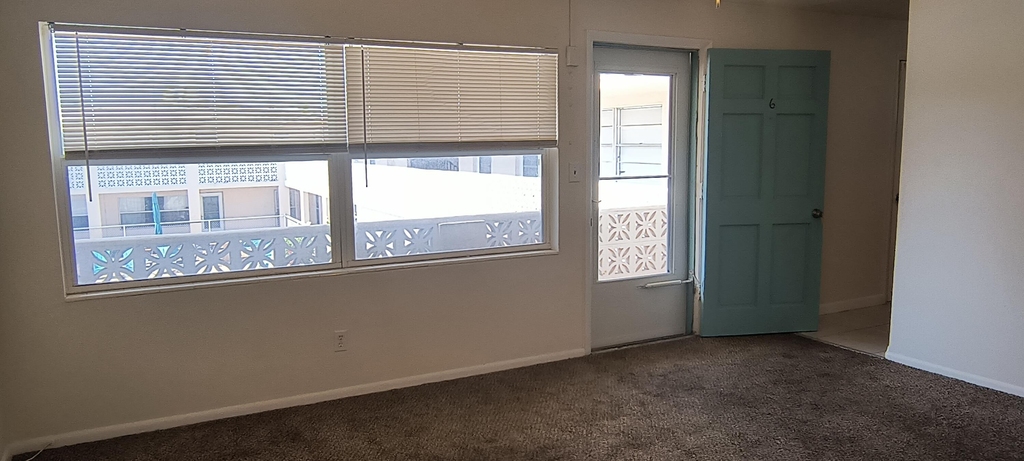 350 Woodland Avenue - Photo 3