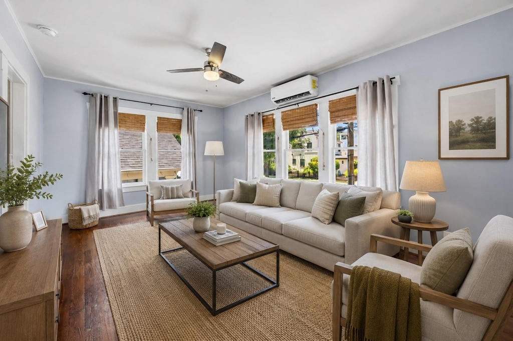 2714 Reagan - Photo 1