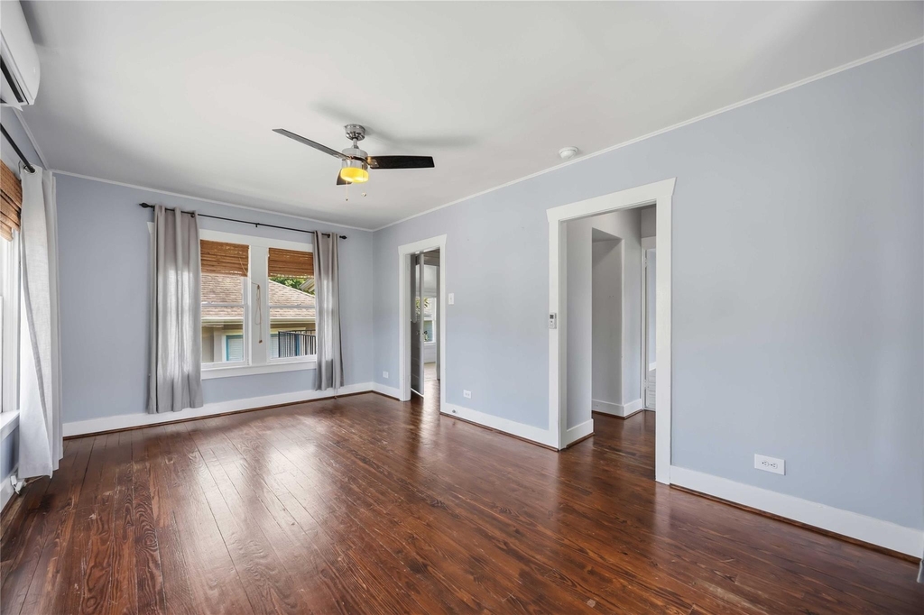 2714 Reagan - Photo 3