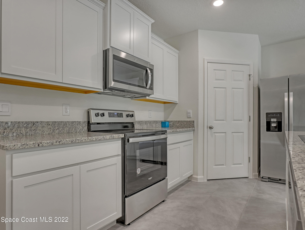 7559 Tourmaline Drive - Photo 7