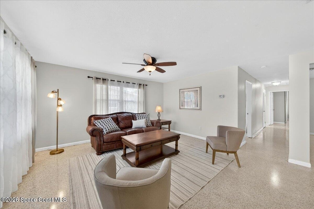 545 S Courtenay Parkway - Photo 5