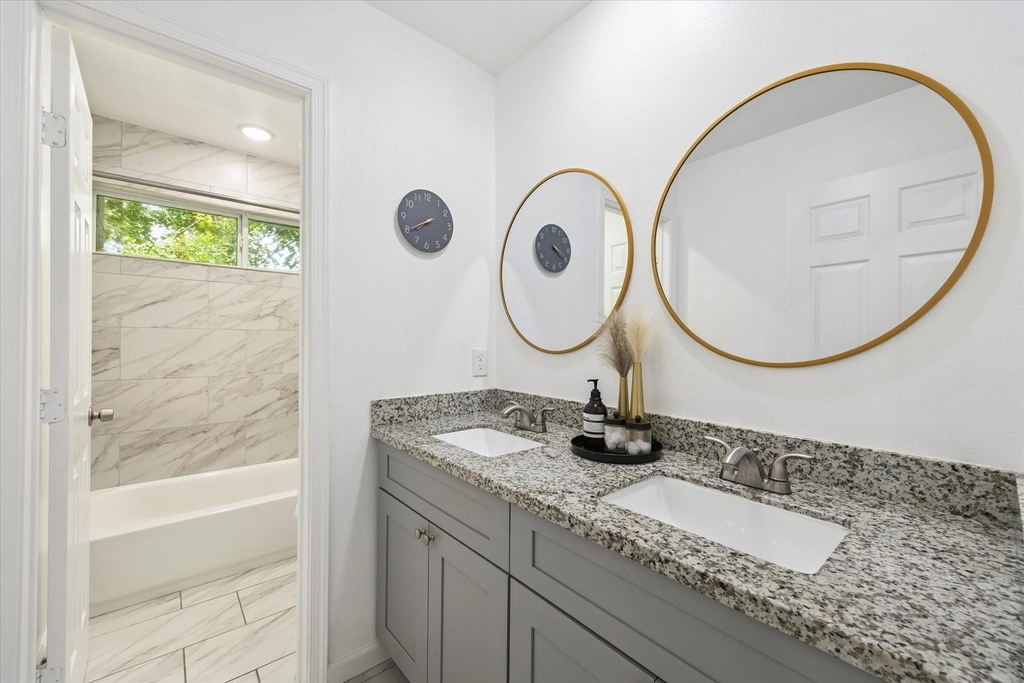 2631 Stevens Street - Photo 12