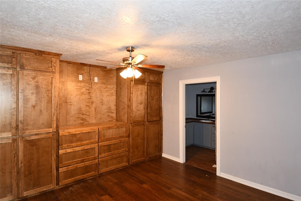405 County Road 2296 - Photo 2