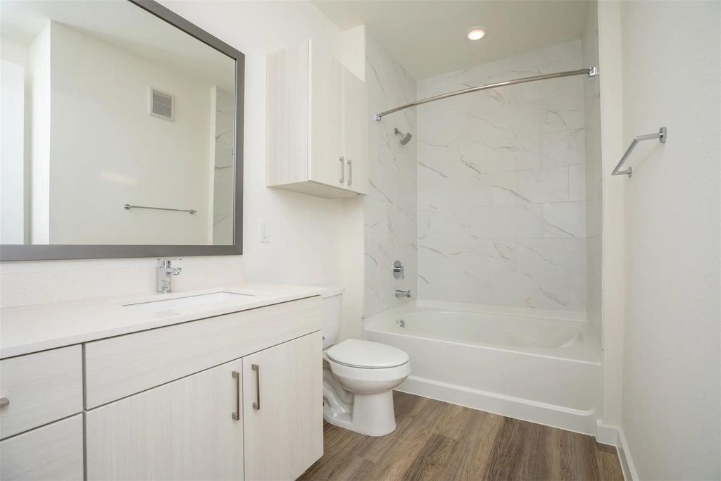 1690 North Loop - Photo 11