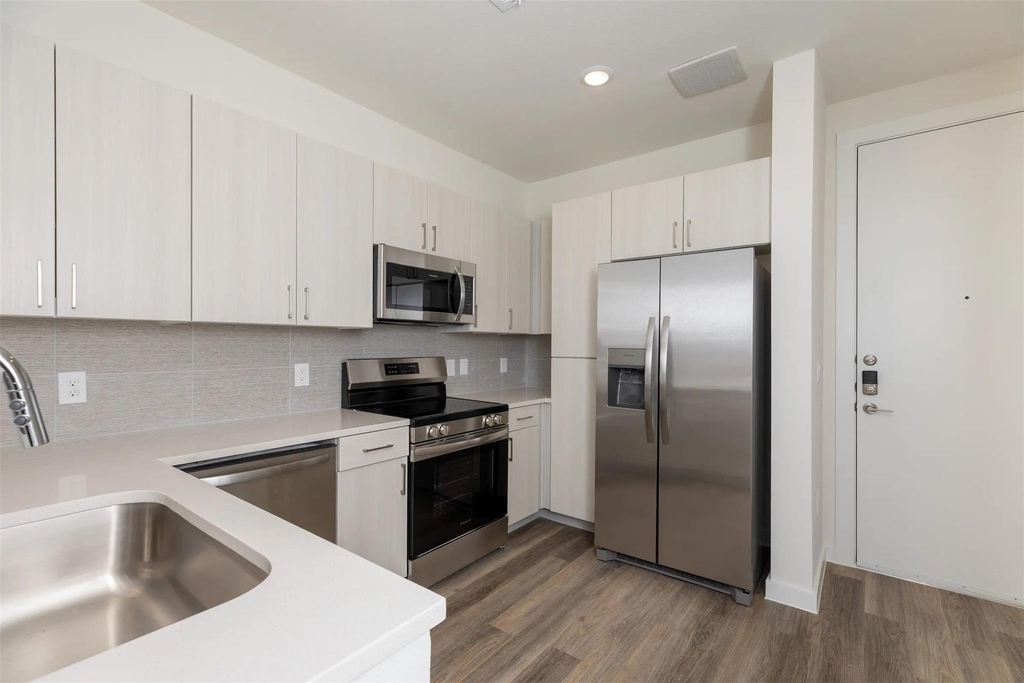 1690 North Loop - Photo 8