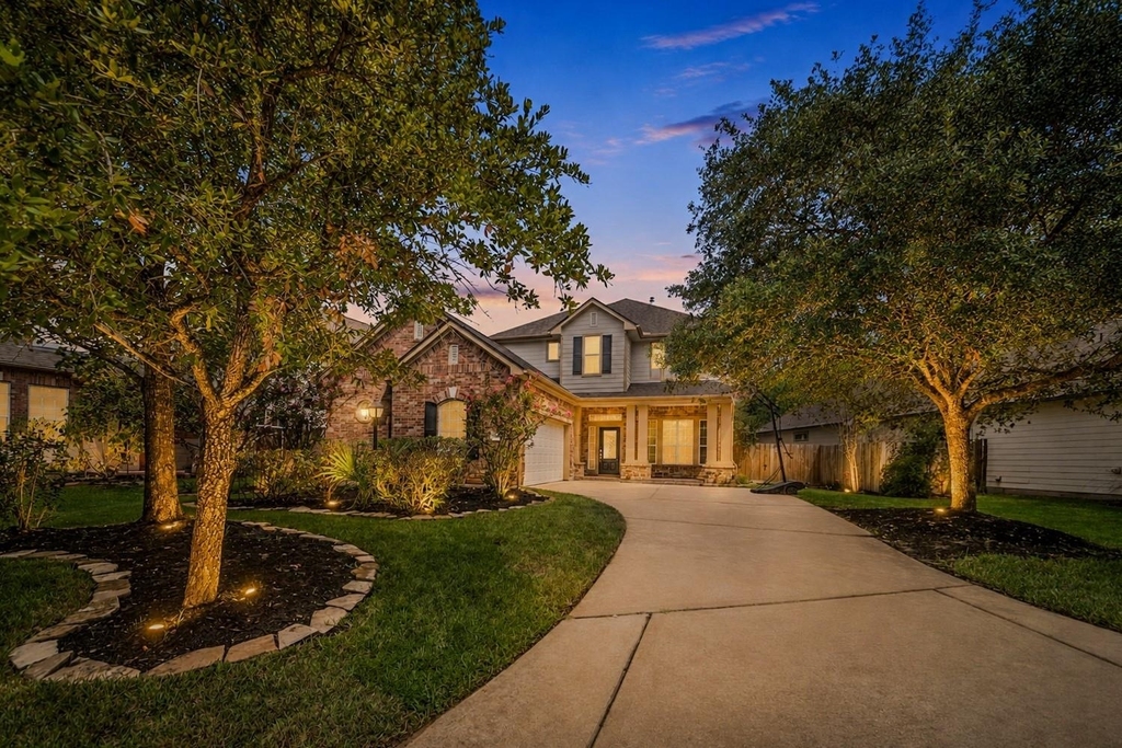 131 Zephyr Bend Place - Photo 0