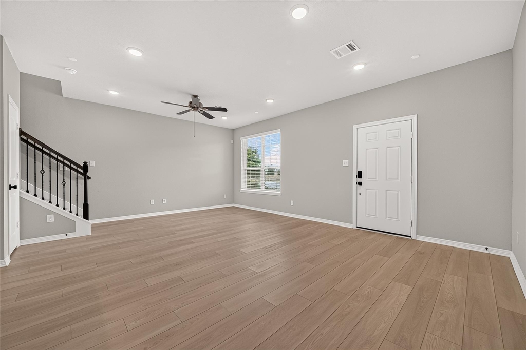 8033 Scanlan Trail - Photo 4